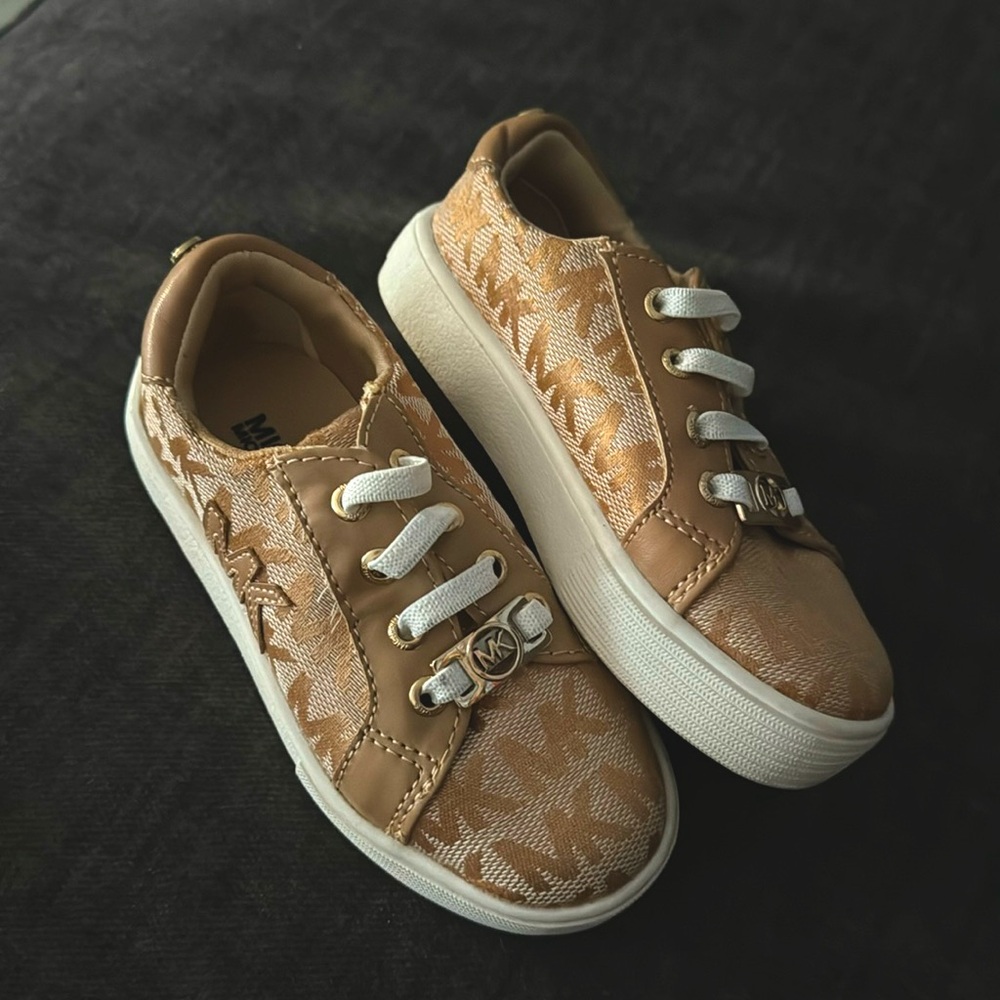 Michael Kors toddler size 7 shoes. Worn once. Gold/tan color